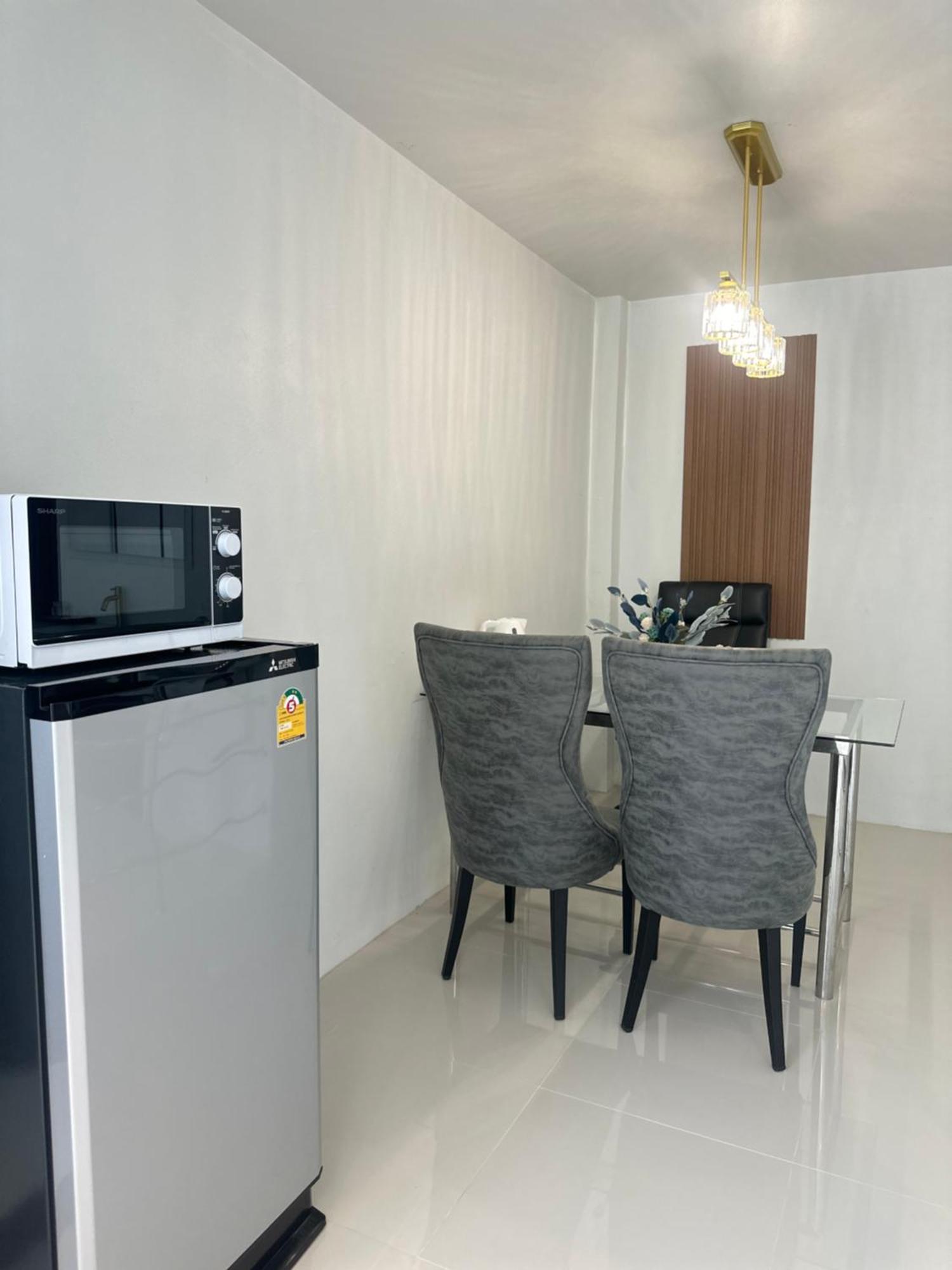 Service Apartment ใจกลางเมืองใกล้แหล่งท่องเที่ยว119ทับ1ถนนปงสนุก Lampang Extérieur photo